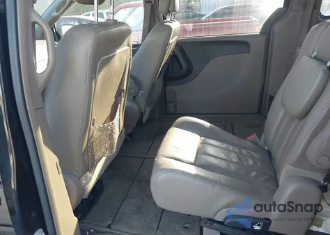 2013 Chrysler Town & Country Touring-L z USA, uszkodzony, nr VIN 2C4RC1CG6DR767750